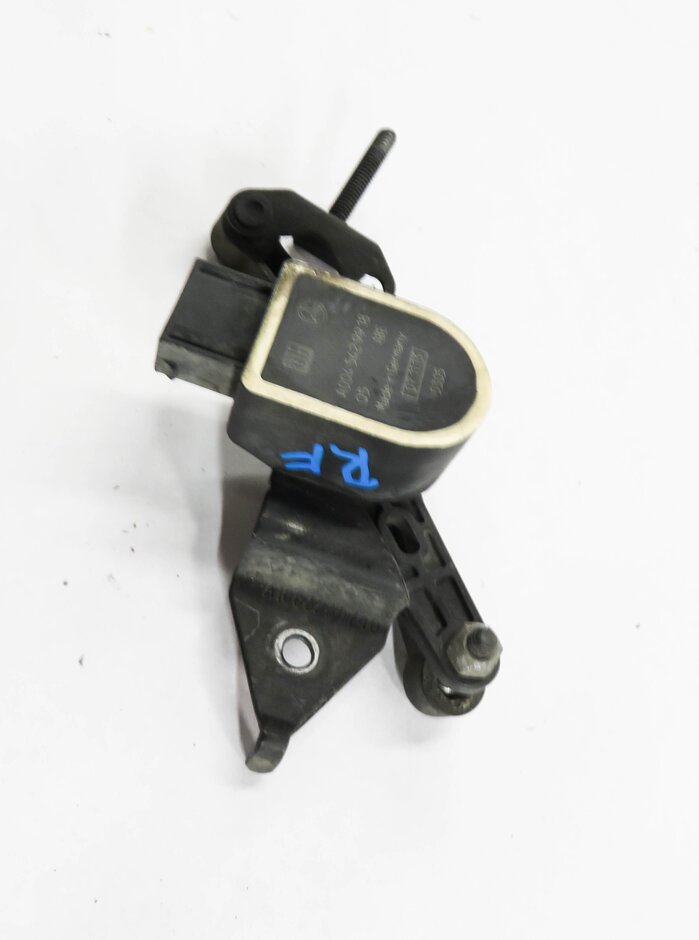 Thumbnail 4: 2014 MERCEDES GL550 (X166) RIGHT FRONT PASSENGER SUSPENSION HEIGHT LEVEL SENSOR