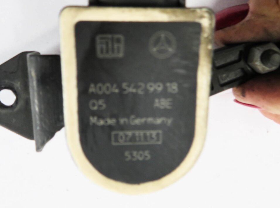 Thumbnail 6: 2014 MERCEDES GL550 (X166) RIGHT FRONT PASSENGER SUSPENSION HEIGHT LEVEL SENSOR