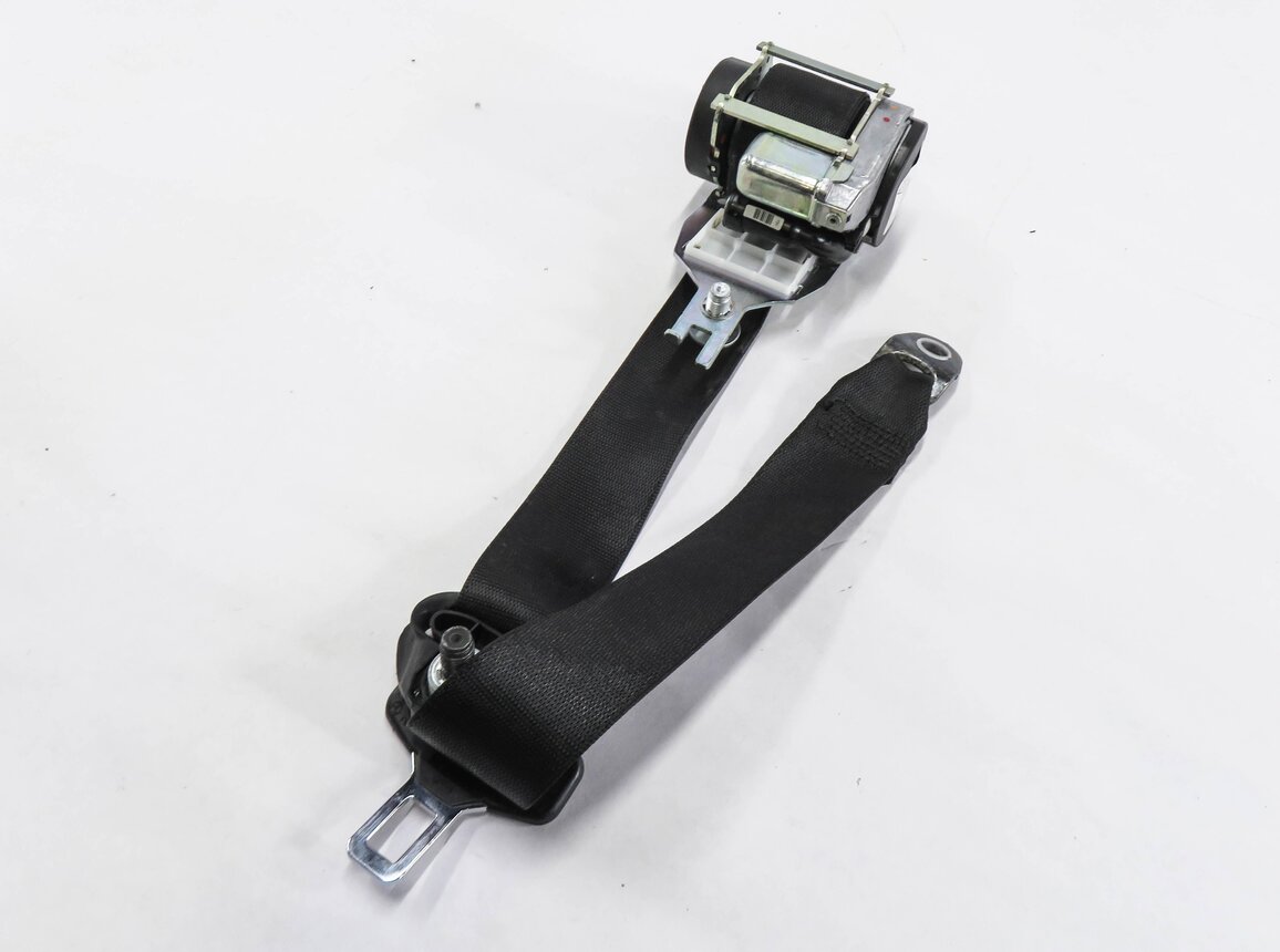 Thumbnail 1: 2014 MERCEDES GL550 (X166) RIGHT REAR 2nd ROW SEAT SEATBELT RETRACTOR (BLACK)