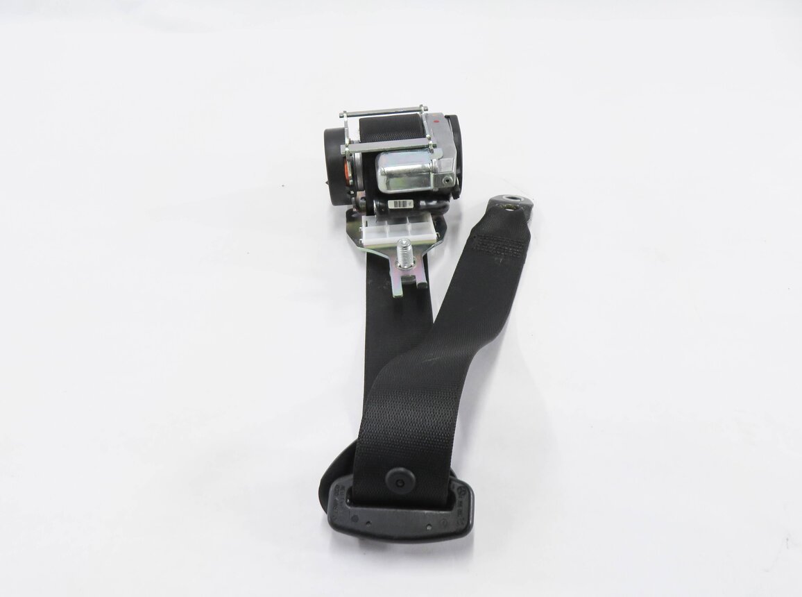 Thumbnail 2: 2014 MERCEDES GL550 (X166) LEFT REAR 2nd ROW SEAT SEATBELT RETRACTOR (BLACK)