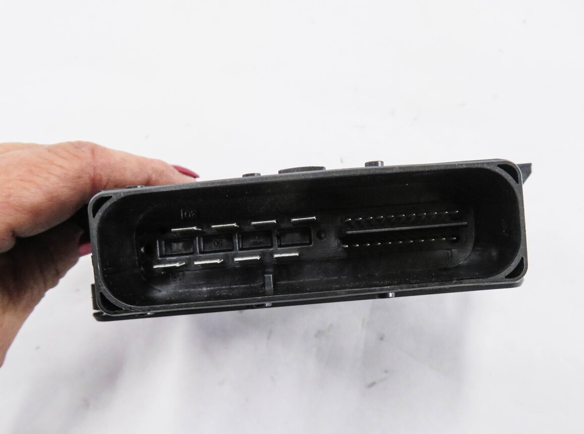 Thumbnail 6: 14-19 MERCEDES B250 CLA250 GL350 GL450 GL550 ML350 ML550 - PARKING BRAKE MODULE