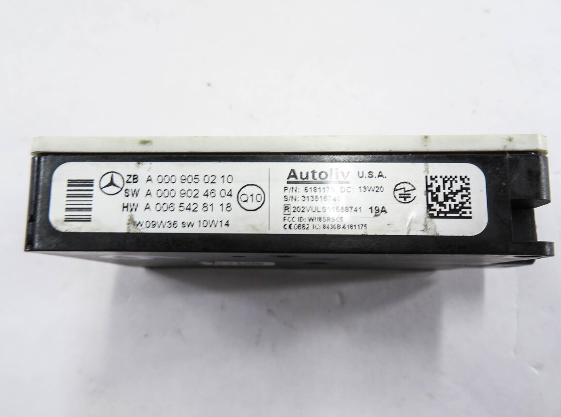 Thumbnail 6: 2014 MERCEDES GL550 (X166) BLIND SPOT RADAR DISTRONIC SENSOR CONTROL MODULE