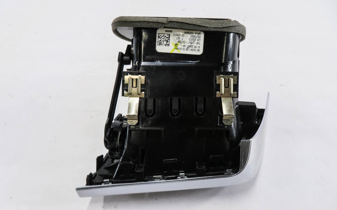 Thumbnail 6: 2014 MERCEDES GL550 (X166) LEFT FRONT DRIVER DASH HEATER A/C AIR VENT