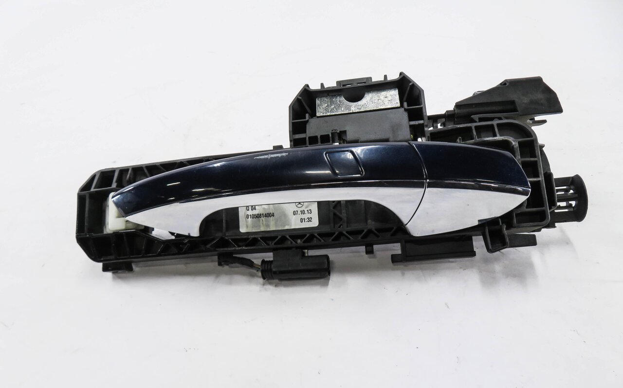 Thumbnail 2: 13-16 MERCEDES GL350 GL450 GL550 ML350 - RIGHT FRONT KEYLESS DOOR HANDLE (BLUE)