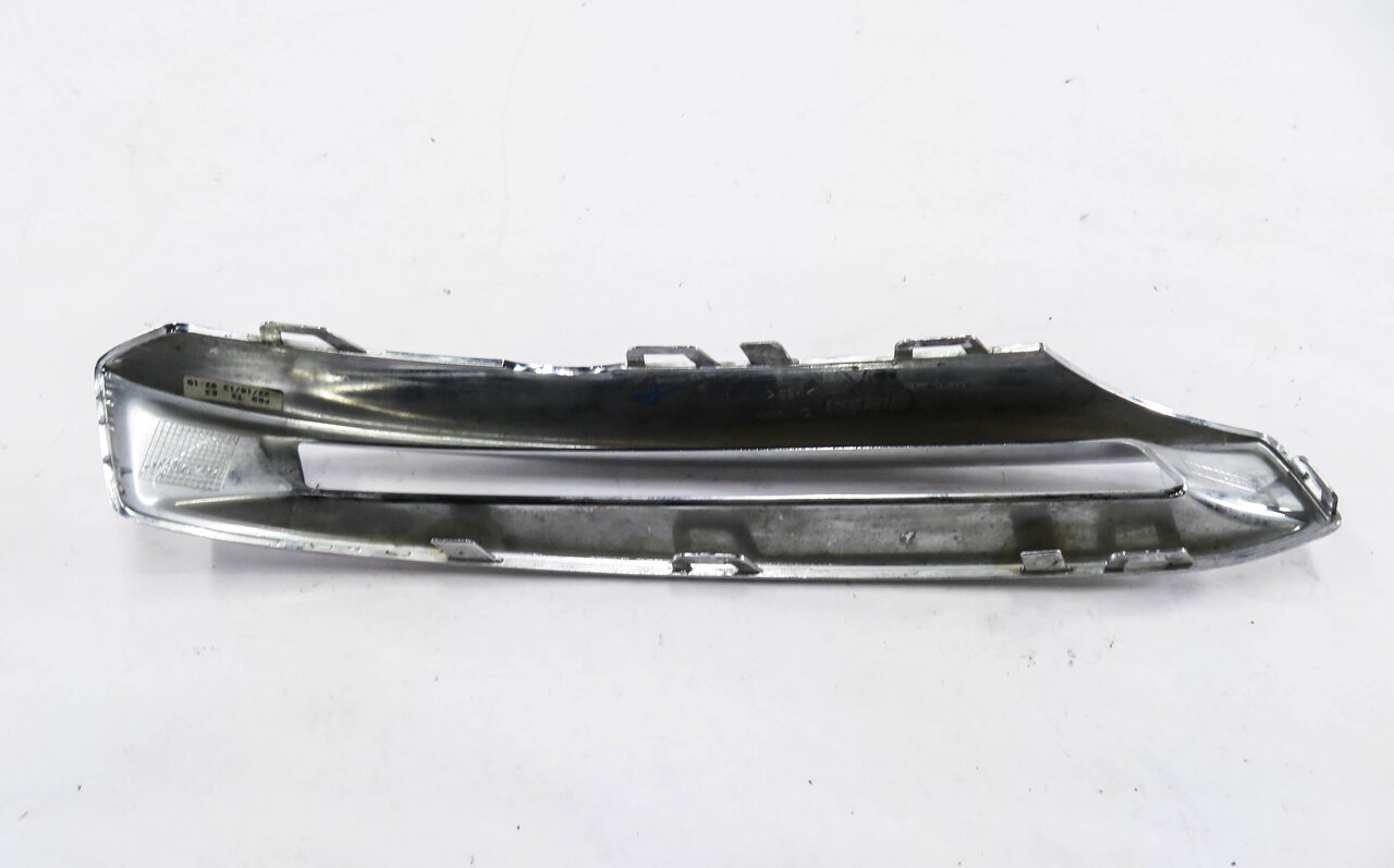 Thumbnail 6: 2014 MERCEDES GL550 (X166) RIGHT FRONT PASSENGER FOGLIGHT TRIM