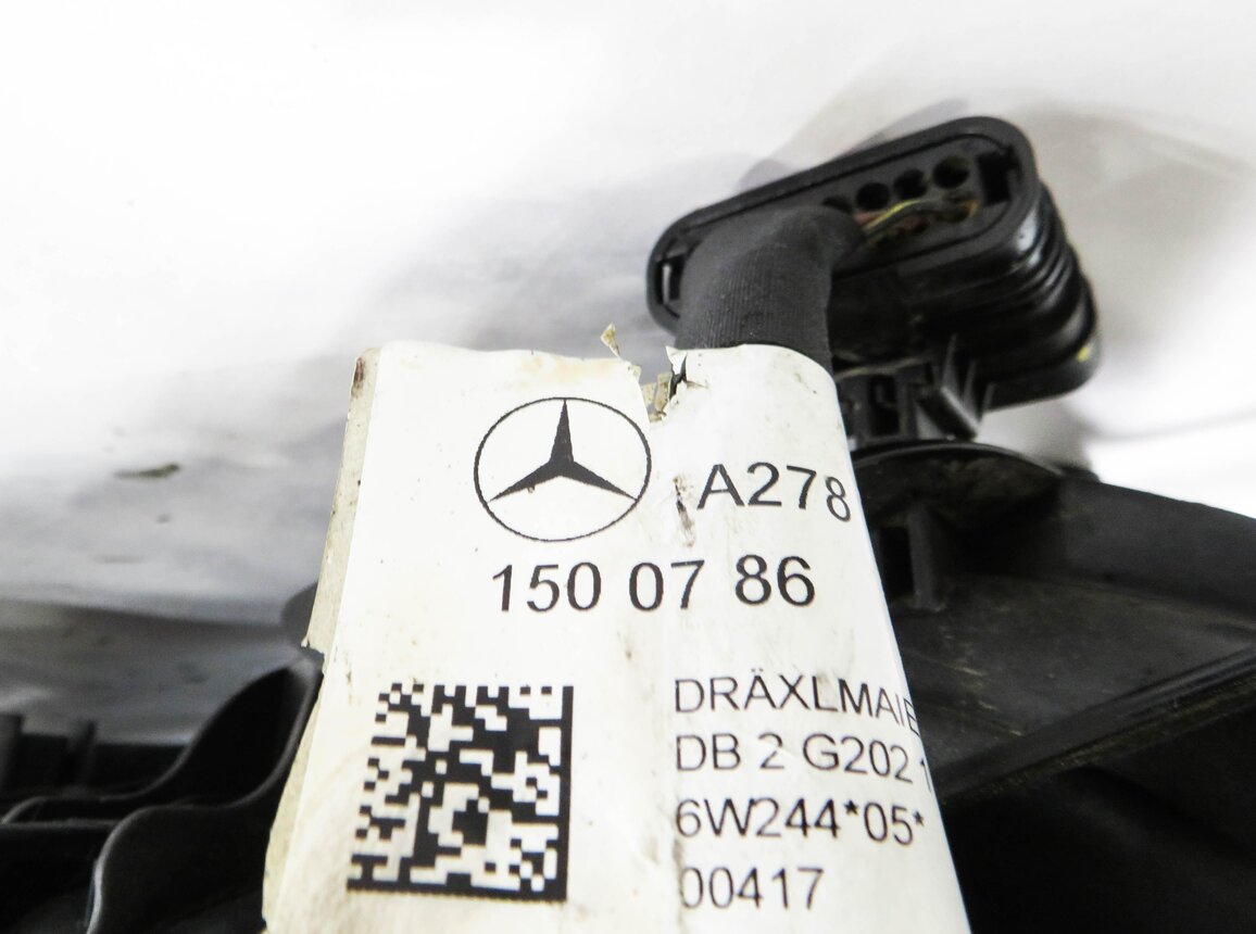 Thumbnail 9: 11-20 MERCEDES CL550 E550 GL450 GL550 GLS550 S550 SL550 - 4.6L INTAKE MANIFOLD