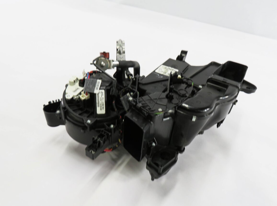13-19 MERCEDES GL350 GL450 GL550 GLS350 GLS450 (W166 X166) REAR A/C BLOWER MOTOR