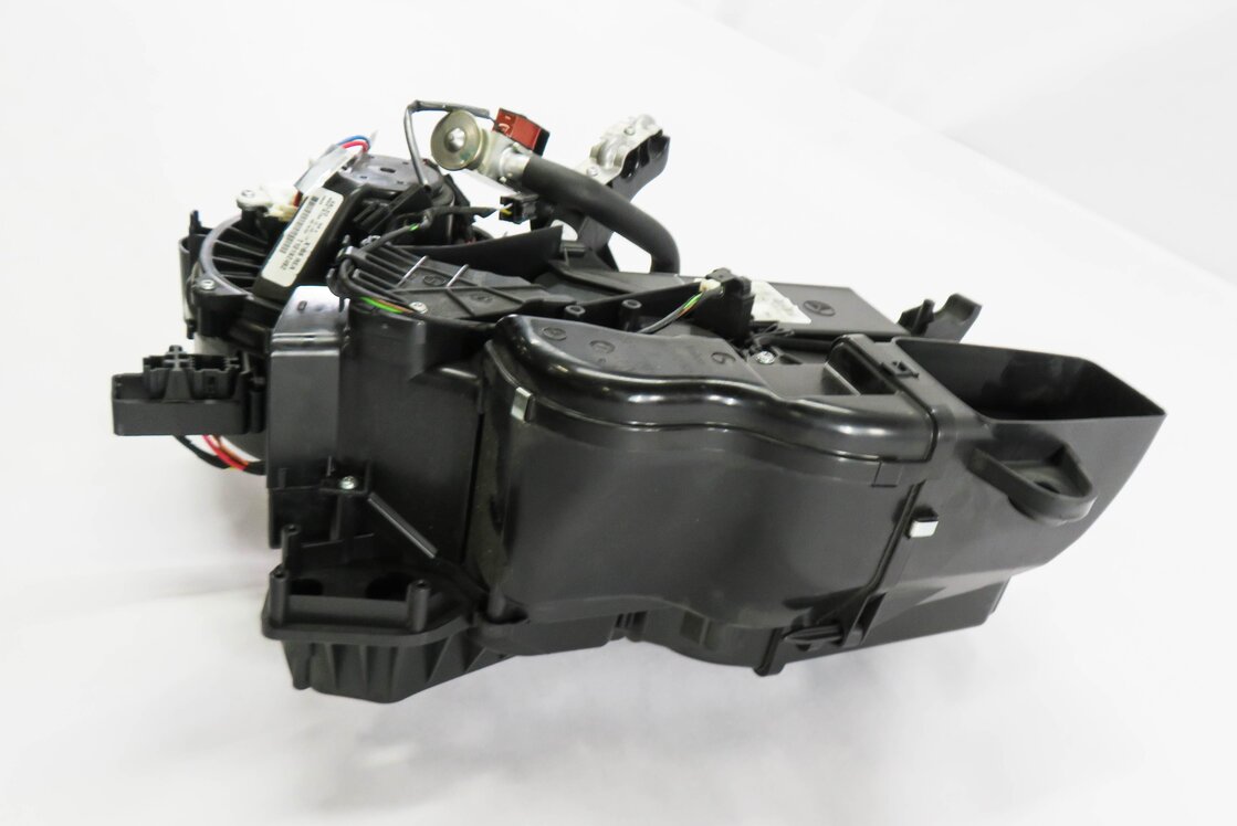 Thumbnail 3: 13-19 MERCEDES GL350 GL450 GL550 GLS350 GLS450 (W166 X166) REAR A/C BLOWER MOTOR