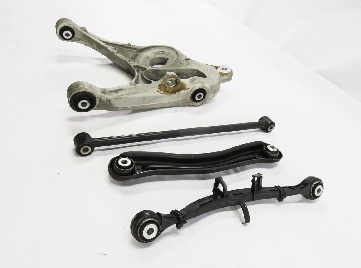 Thumbnail 2: 12-19 MERCEDES GL350 GL450 GL550 ML350 (W166 X166) RIGHT REAR CONTROL ARM SET