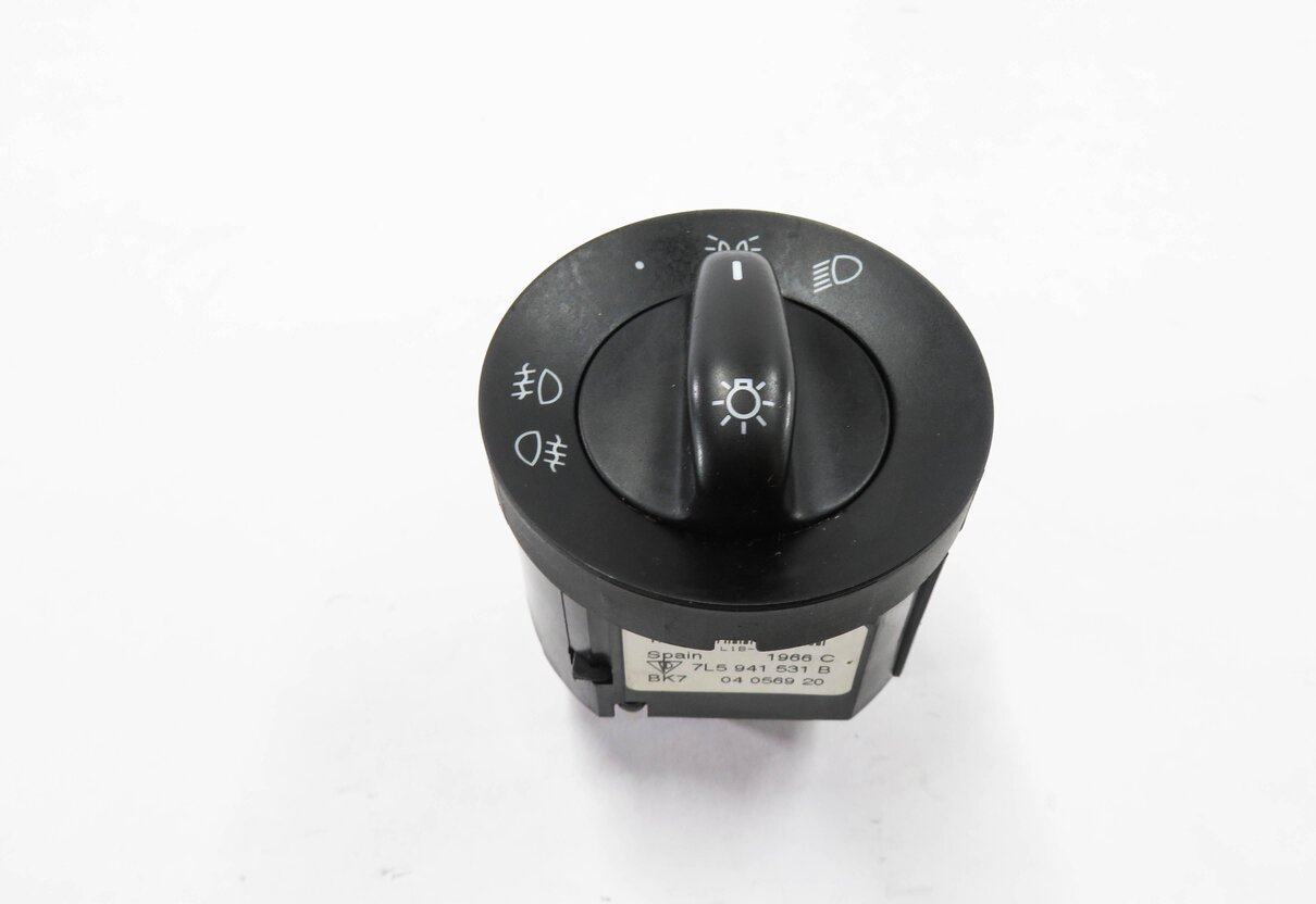 Thumbnail 3: 2003-2010 PORSCHE CAYENNE (955 957) HEADLIGHT SWITCH