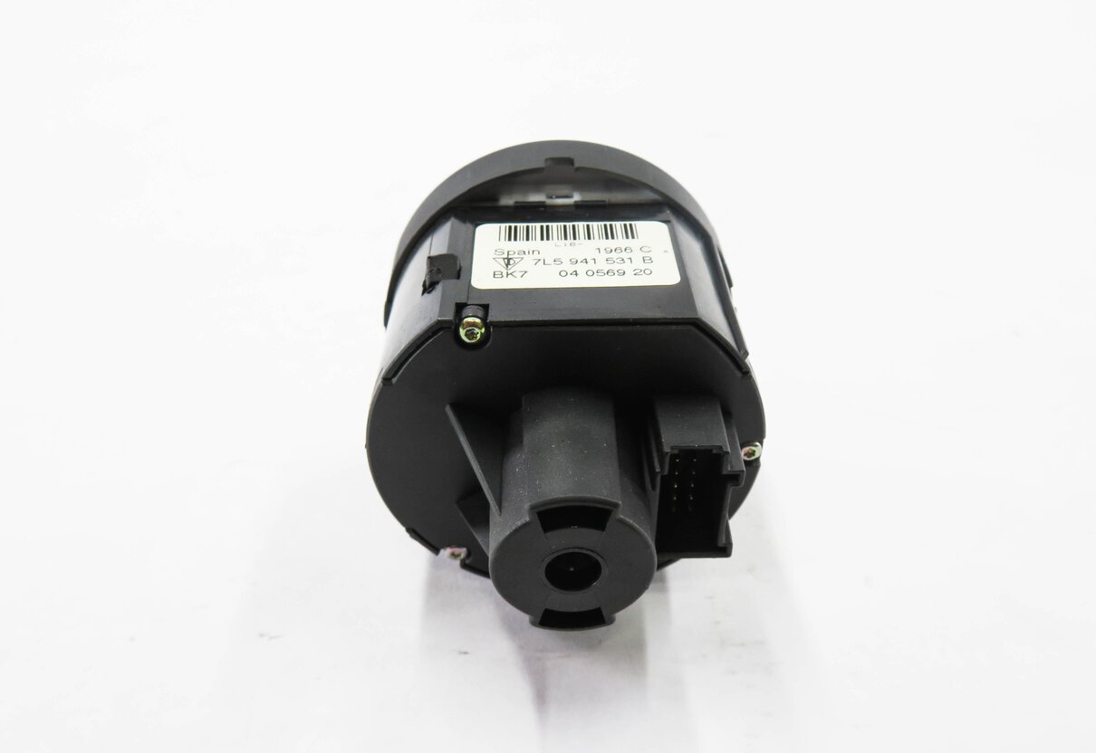 Thumbnail 4: 2003-2010 PORSCHE CAYENNE (955 957) HEADLIGHT SWITCH