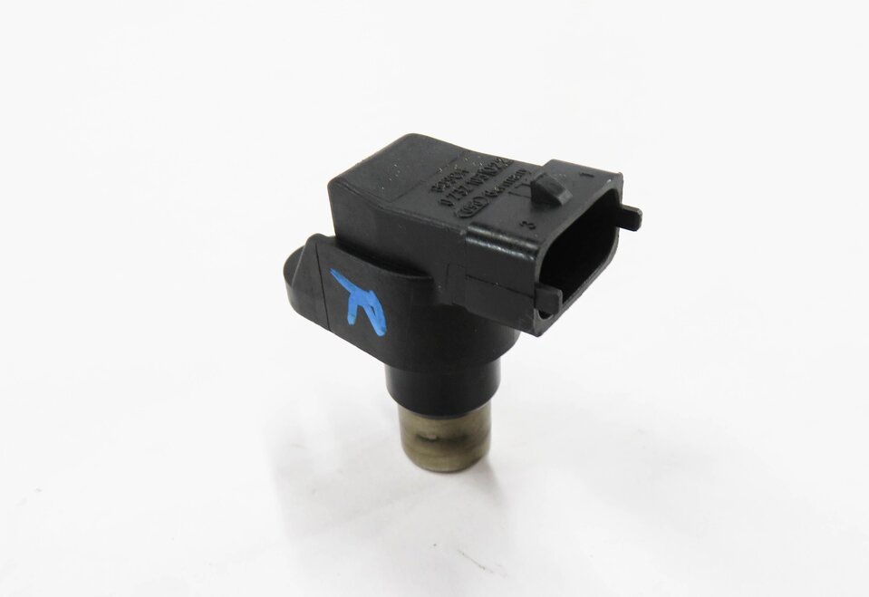 Thumbnail 1: 2006 PORSCHE CAYENNE (955) 4.5L M48 ENGINE - CAMSHAFT CAM POSITION SENSOR