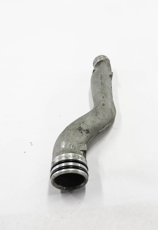 Thumbnail 4: 2006 PORSCHE CAYENNE (955) 4.5L M48 ENGINE - COOLANT PASSAGE PIPE