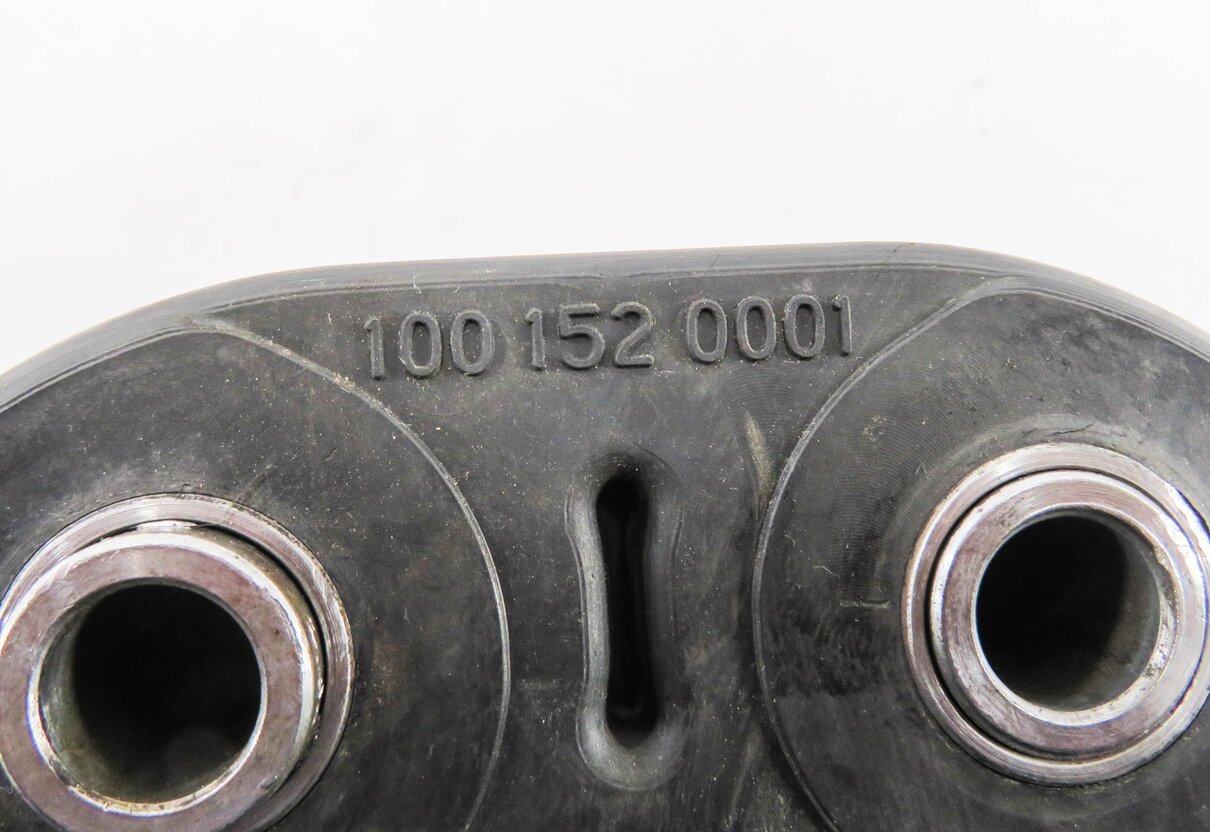 Thumbnail 5: 2006 PORSCHE CAYENNE (955) REAR DRIVESHAFT COUPLER JOINT FLEX DISC GUIBO
