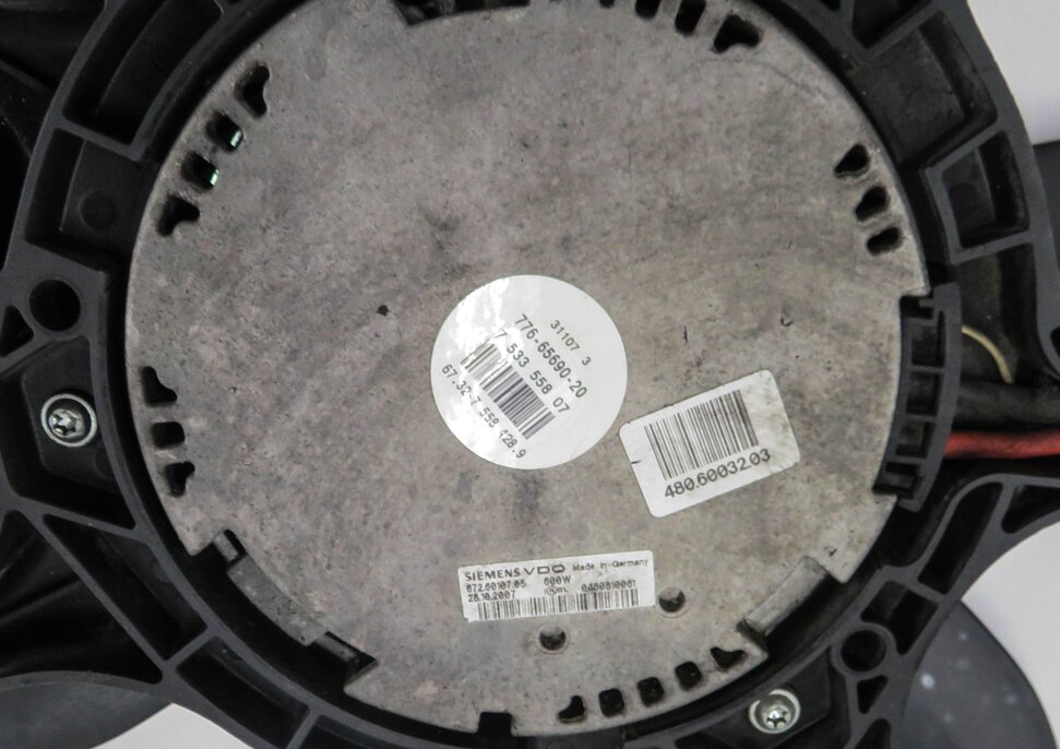 Thumbnail 8: 2007-2010 BMW X5 (E70) RADIATIOR COOLING FAN MOTOR w/ SHROUD (600 WATT)