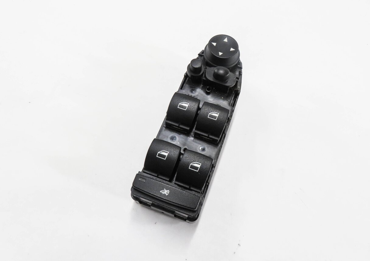 2007-2014 BMW X5 X5M X6 X6M (E70 / E71) LEFT DRIVER DOOR WINDOW SWITCH (P-FOLD)