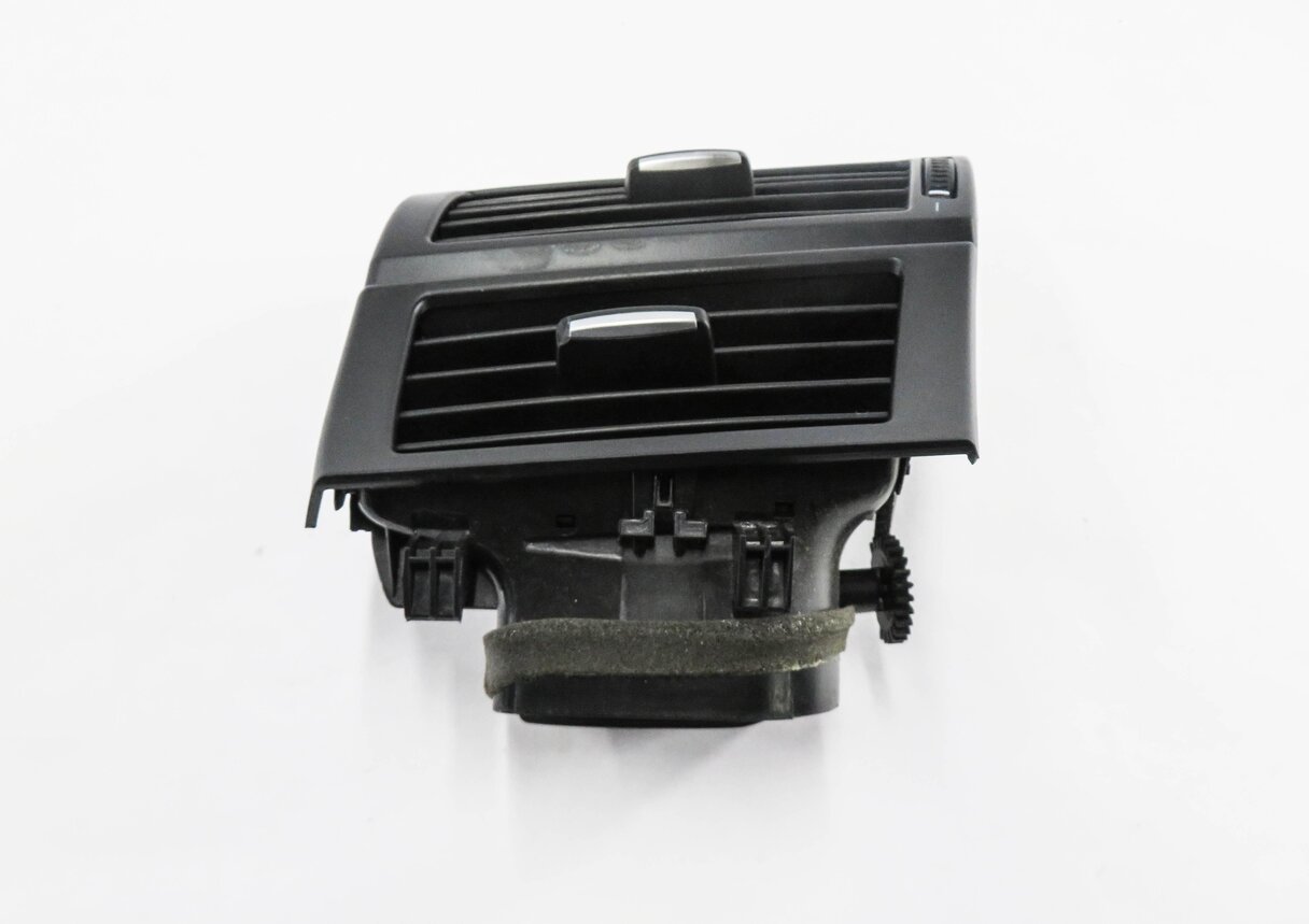 Thumbnail 5: 2008 BMW X5 (E70) RIGHT FRONT PASSENGER DASH HEATER A/C AIR VENT