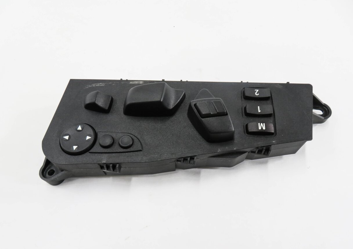Thumbnail 5: 2008 BMW X5 (E70) RIGHT FRONT PASSENGER MEMORY SEAT ADJUSTMENT SWITCH BUTTON
