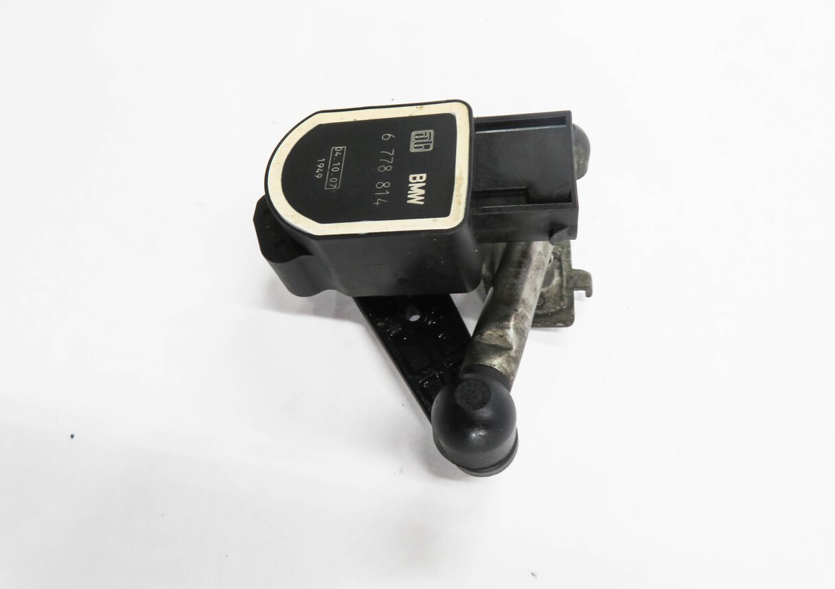 Thumbnail 4: 2008 BMW X5 (E70) LEFT FRONT DRIVER SUSPENSION HEIGHT LEVEL SENSOR