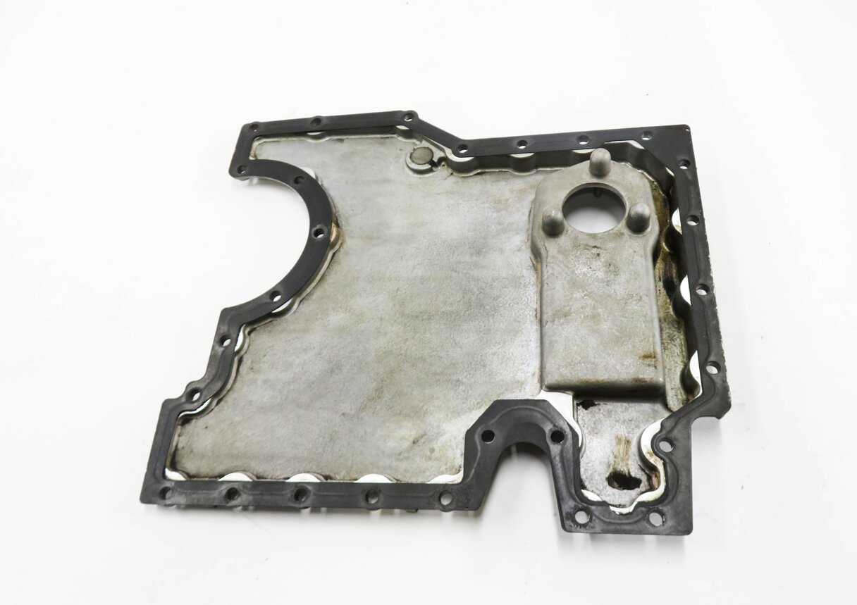 Thumbnail 6: 2007-2010 BMW X5 (E70) 4.8L N62 V8 ENGINE - LOWER MOTOR OIL FLUID PAN SUMP LID