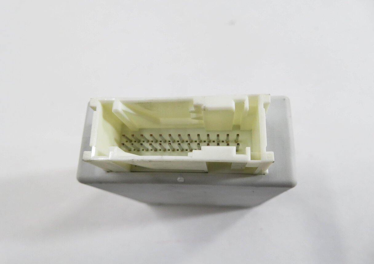 Thumbnail 6: 2007-2014 BMW X5 X5M X6 X6M (E70 E71 E72) AIR SUSPENSION CONTROL MODULE