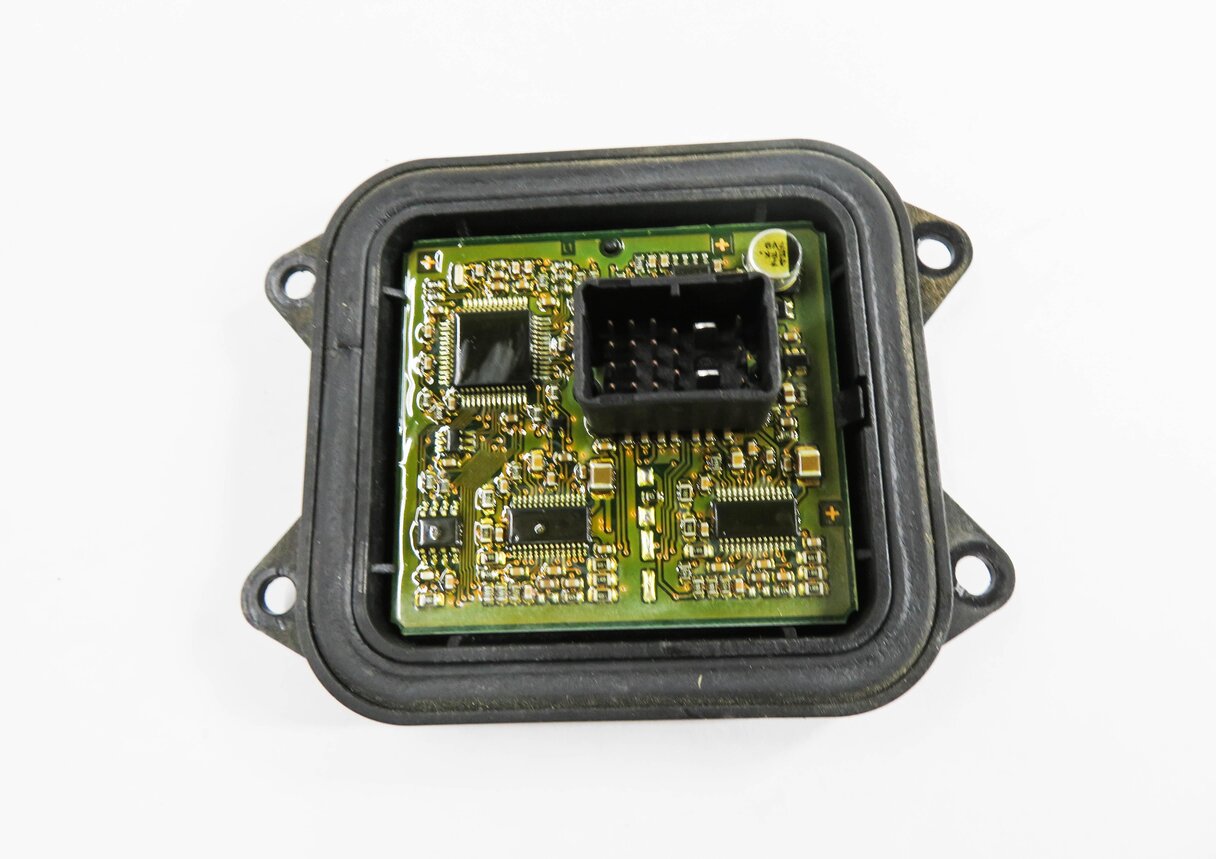 Thumbnail 2: 2007-2014 BMW 328i 335i M3 X5 X6 Z4 - ADAPTIVE HEADLIGHT CORNERING MODULE SMC II