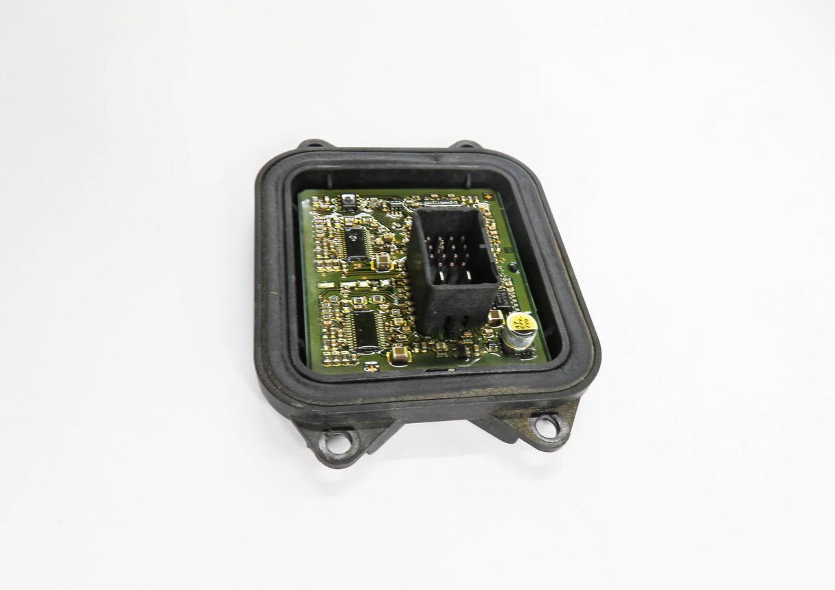 Thumbnail 4: 2007-2014 BMW 328i 335i M3 X5 X6 Z4 - ADAPTIVE HEADLIGHT CORNERING MODULE SMC II