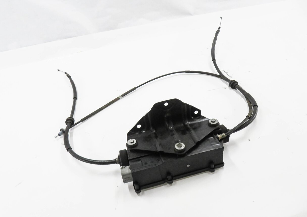 2008 BMW X5 (E70) PARKING BRAKE ACTUATOR MOTOR w/ CABLES