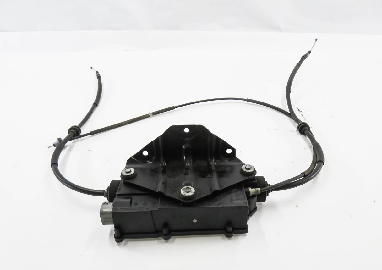 Thumbnail 2: 2008 BMW X5 (E70) PARKING BRAKE ACTUATOR MOTOR w/ CABLES