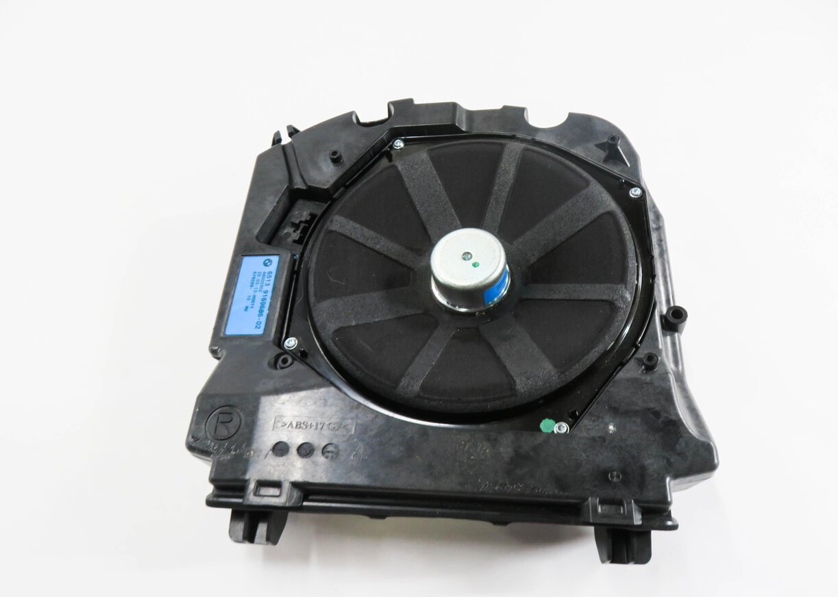 Thumbnail 6: 2013 BMW 535i (F10) RADIO STEREO SUB SUBWOOFER TWEETER SPEAKER SET-13