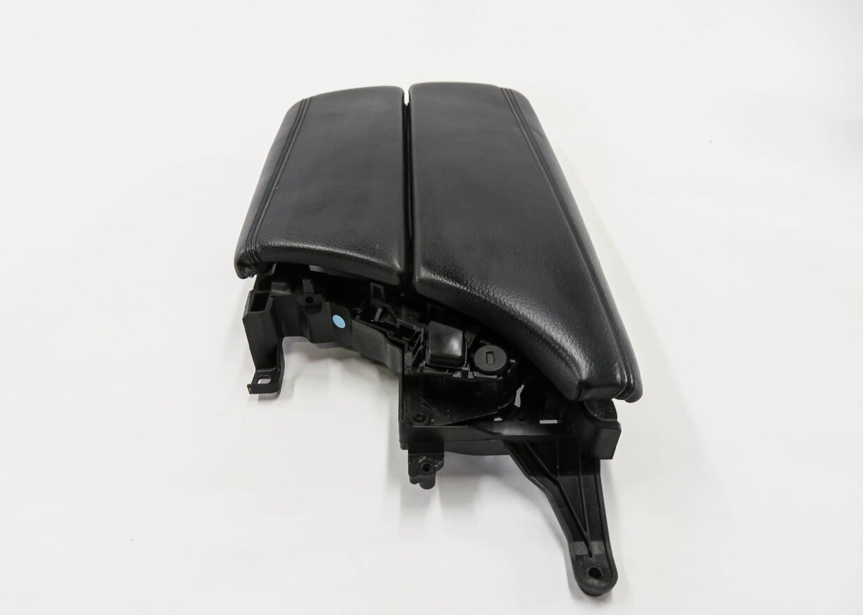 Thumbnail 5: 2012-2016 BMW 528i 535i 550i (F10) FRONT CENTER CONSOLE ARMREST LID (BLACK)