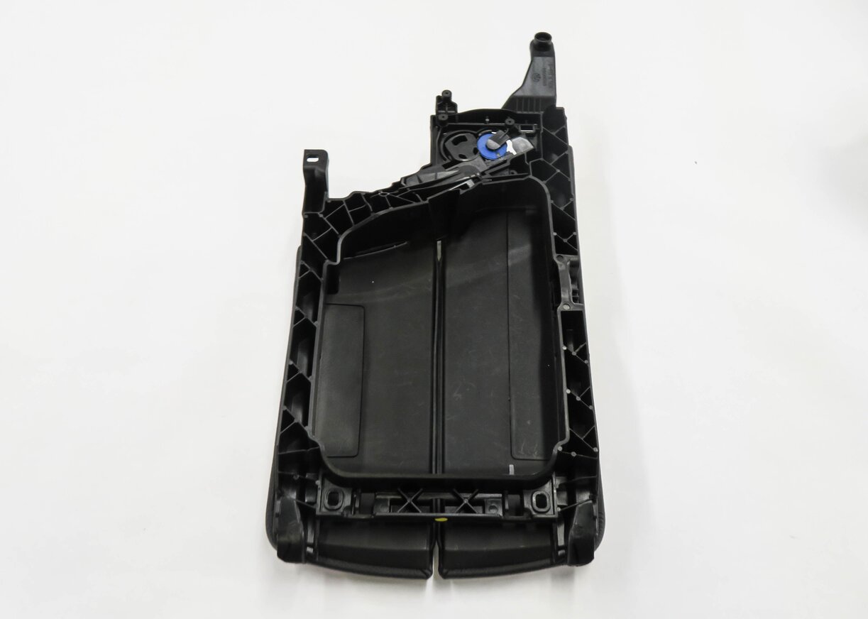 Thumbnail 7: 2012-2016 BMW 528i 535i 550i (F10) FRONT CENTER CONSOLE ARMREST LID (BLACK)