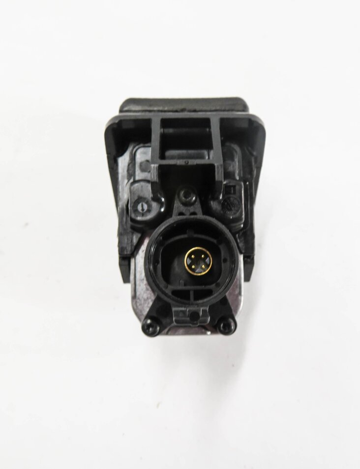 Thumbnail 7: 2009-2018 BMW 2 / 3 / 4 / 5 / 7 / M5 / X3 / X5 / X6 SERIES BACKUP REVERSE CAMERA