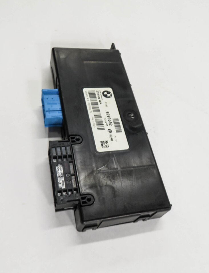 Thumbnail 4: 2013 BMW 535i (F10) CENTRAL GATEWAY CONTROL MODULE