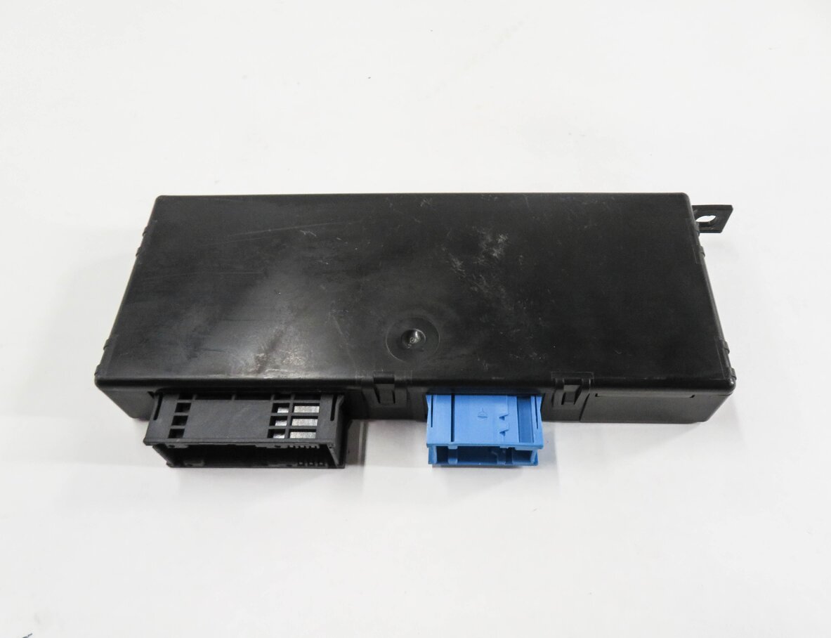Thumbnail 5: 2013 BMW 535i (F10) CENTRAL GATEWAY CONTROL MODULE