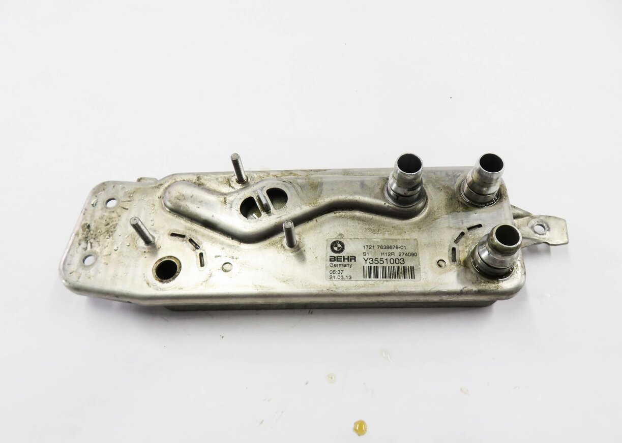 Thumbnail 2: 09-17 BMW 535i 640i 740i 750i 760i (F01 F10) AUTOMATIC TRANSMISSION OIL COOLER