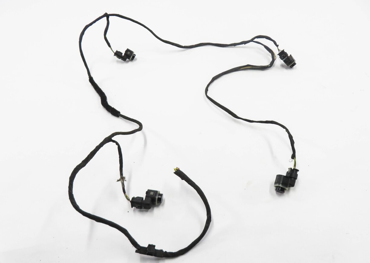 2013 BMW 535i (F10) REAR PDC PARK DISTANCE SENSOR SET w/ HARNESS (BLACK 2 668)