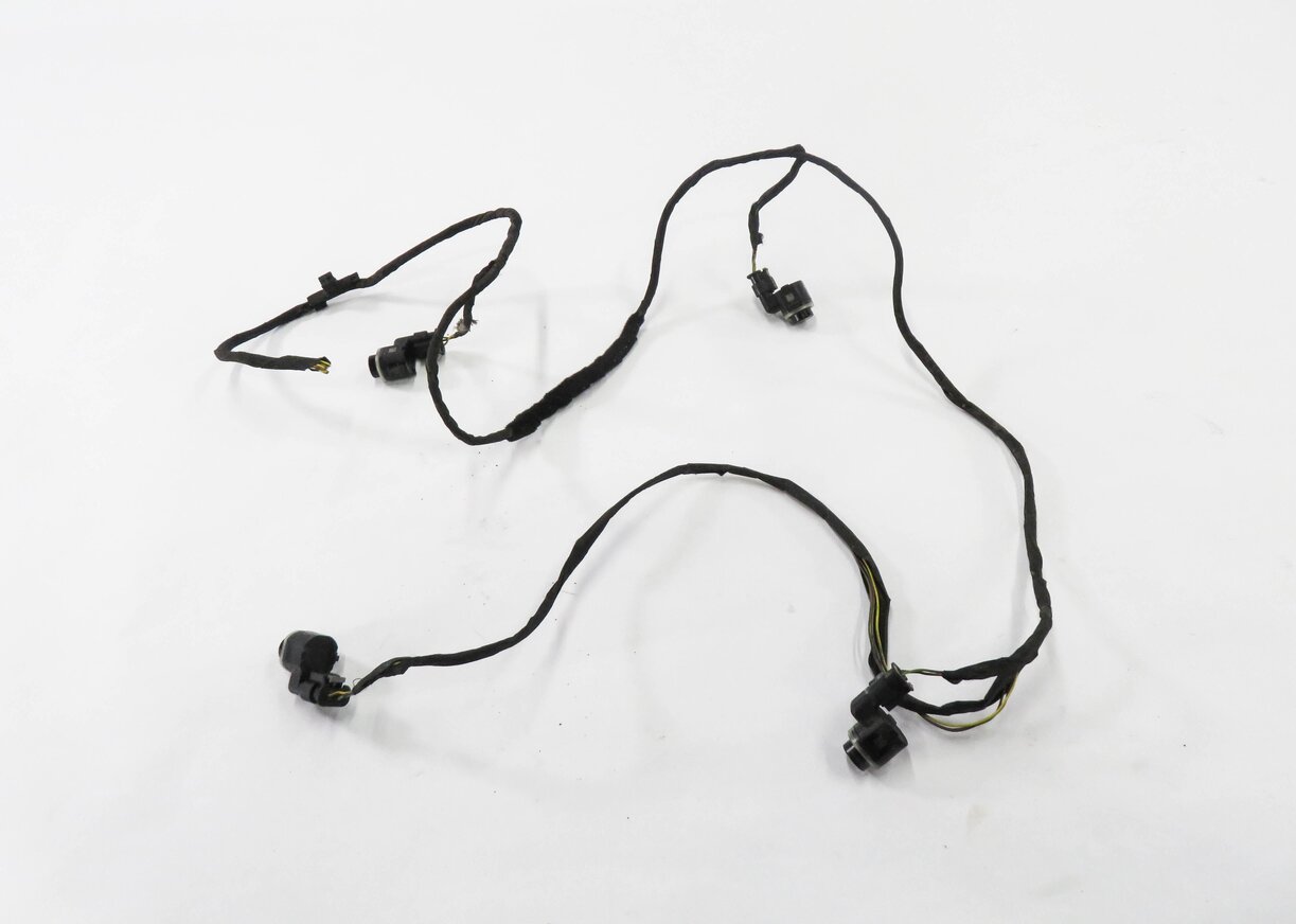 Thumbnail 2: 2013 BMW 535i (F10) REAR PDC PARK DISTANCE SENSOR SET w/ HARNESS (BLACK 2 668)