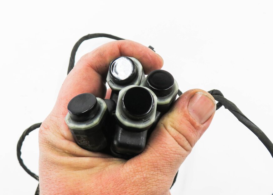 Thumbnail 3: 2013 BMW 535i (F10) REAR PDC PARK DISTANCE SENSOR SET w/ HARNESS (BLACK 2 668)