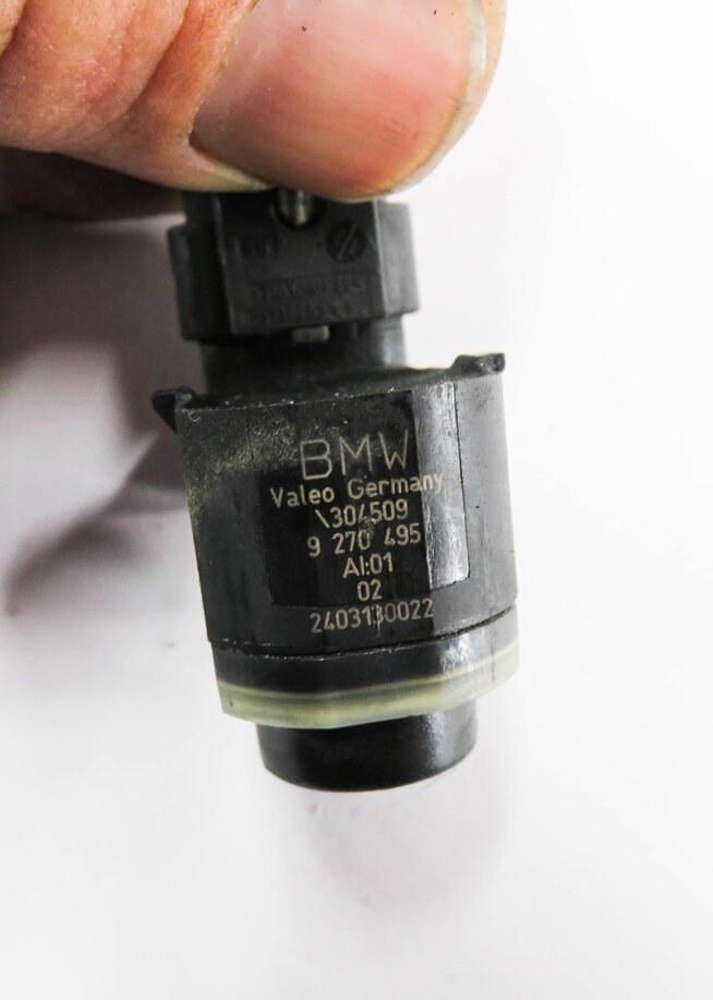 Thumbnail 4: 2013 BMW 535i (F10) REAR PDC PARK DISTANCE SENSOR SET w/ HARNESS (BLACK 2 668)