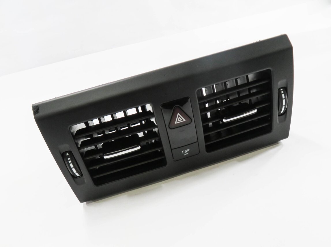 2010 MERCEDES GLK350 (X204) CENTER DASH HEATER A/C AIR VENT w/ HAZARD SWITCH