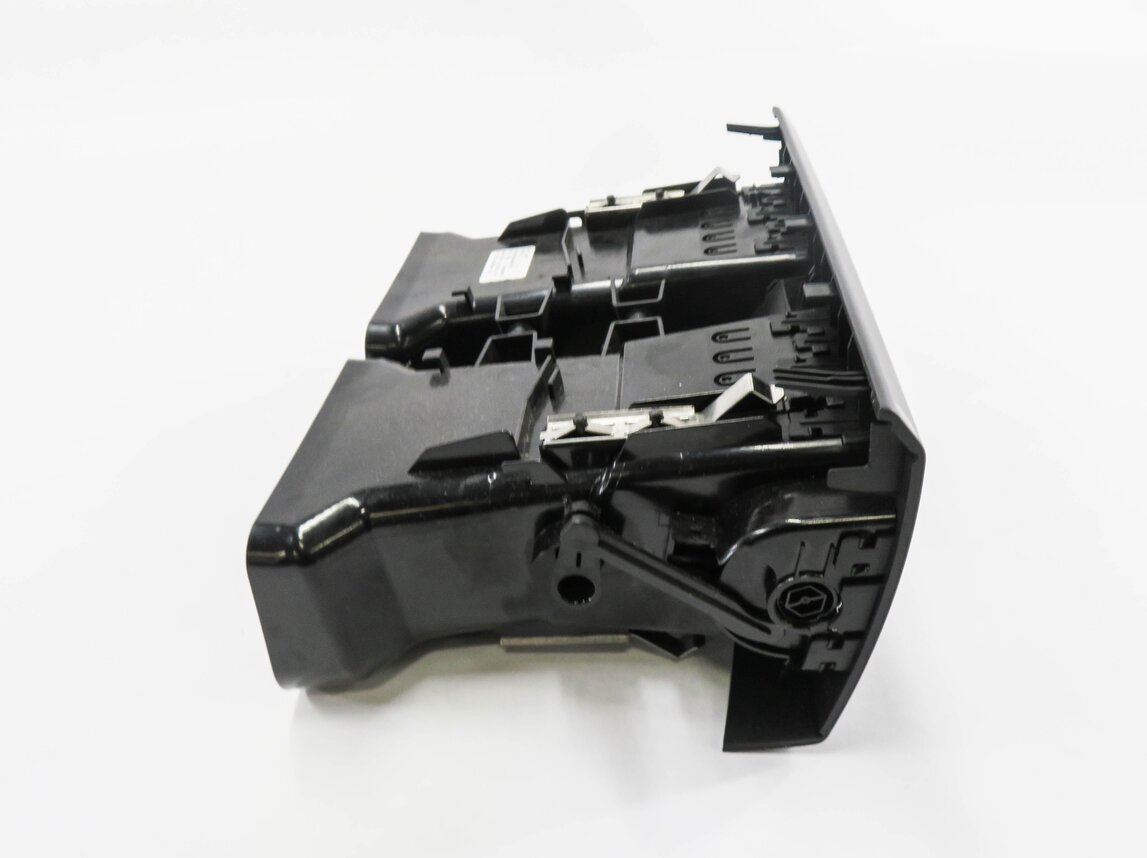 Thumbnail 4: 2010 MERCEDES GLK350 (X204) CENTER DASH HEATER A/C AIR VENT w/ HAZARD SWITCH
