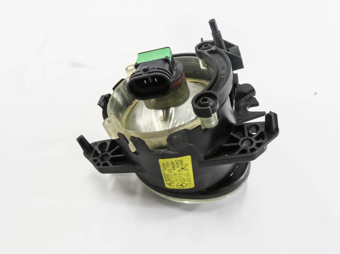 Thumbnail 5: 2006-2013 MERCEDES C300 C350 GL320 GL450 GL550 ML320 ML350 - LEFT FOGLIGHT LAMP