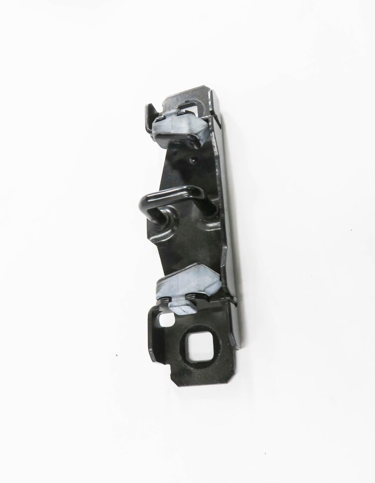 Thumbnail 3: 2006 RANGE ROVER SPORT (L320) REAR HATCH TRUNK LOCK LATCH STRIKER PLATE
