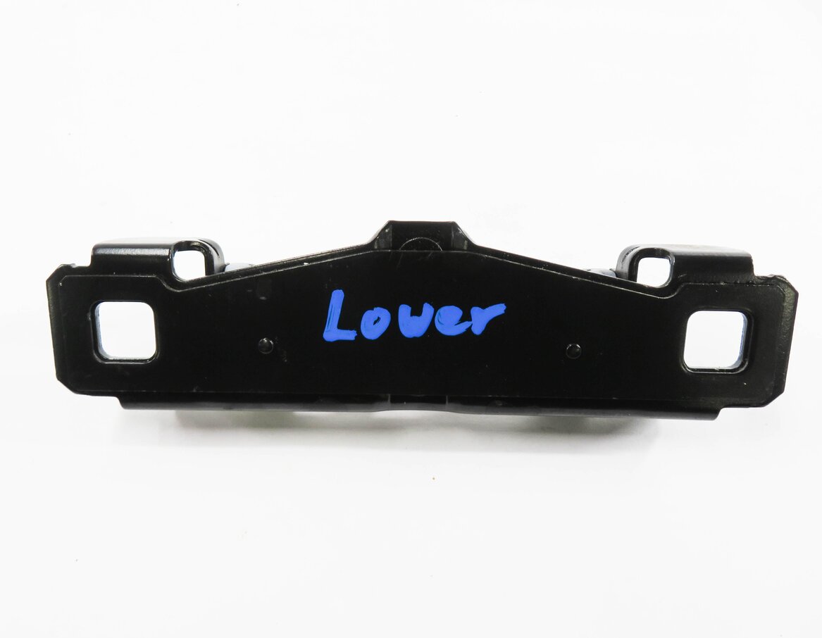Thumbnail 6: 2006 RANGE ROVER SPORT (L320) REAR HATCH TRUNK LOCK LATCH STRIKER PLATE