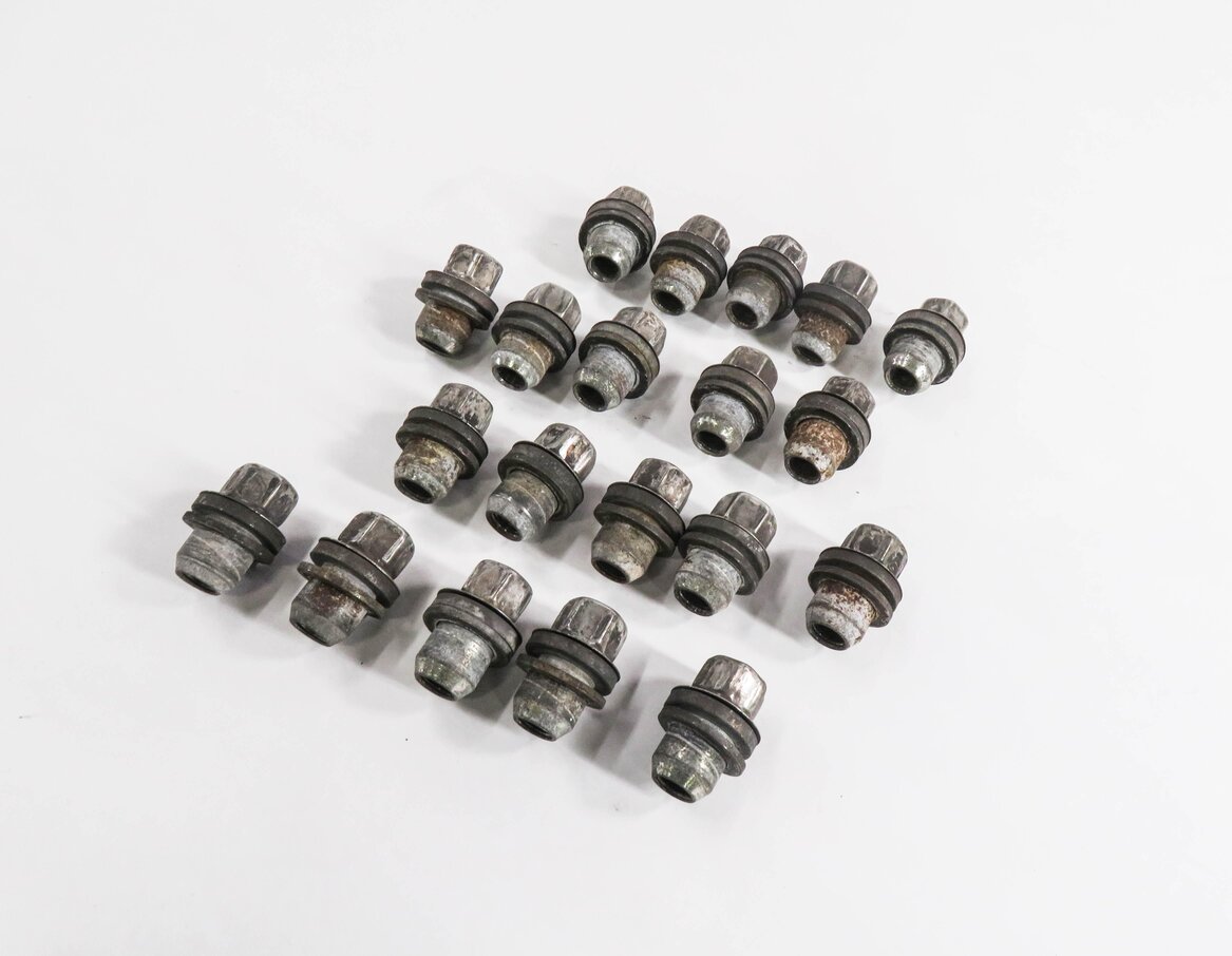 2005-2018 RANGE ROVER / SPORT LR3 LR4 DISCOVERY WHEEL TIRE RIM LUG NUT SET-20