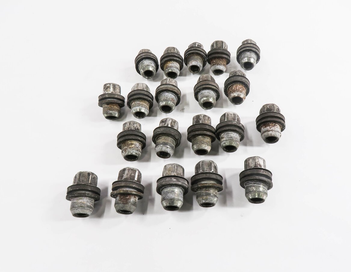 Thumbnail 2: 2005-2018 RANGE ROVER / SPORT LR3 LR4 DISCOVERY WHEEL TIRE RIM LUG NUT SET-20