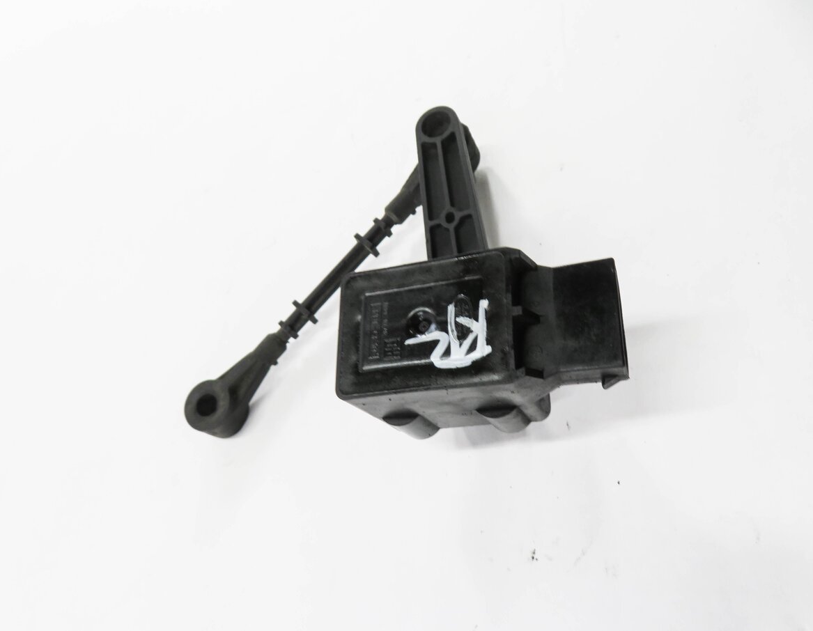 Thumbnail 3: 06 RANGE ROVER SPORT (L320) RIGHT PASSENGER REAR SUSPENSION HEIGHT LEVEL SENSOR