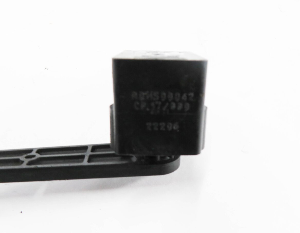 Thumbnail 6: 06 RANGE ROVER SPORT (L320) RIGHT PASSENGER REAR SUSPENSION HEIGHT LEVEL SENSOR