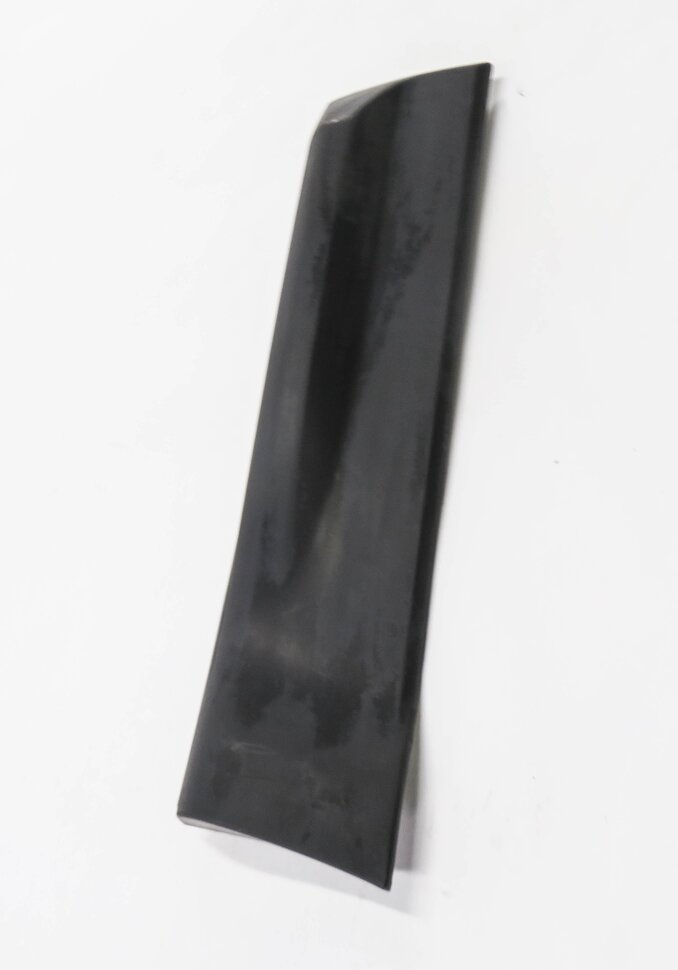 Thumbnail 3: 2006 RANGE ROVER SPORT (L320) LEFT REAR DOOR LOWER MOULDING RUNNER TRIM